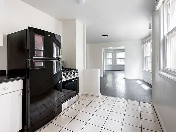 5243Commonwealth-107