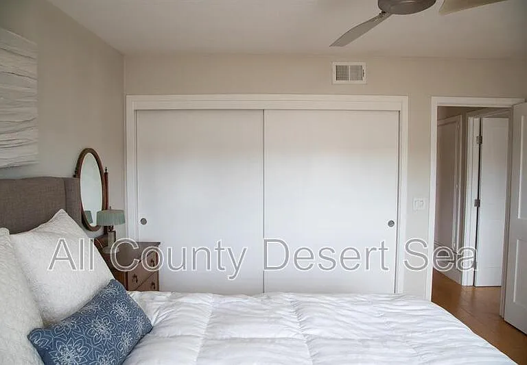 8121 Foxhall Dr — Photo 12