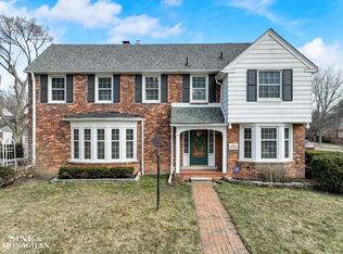 606 Pemberton Rd, Grosse Pointe Park, MI 48230