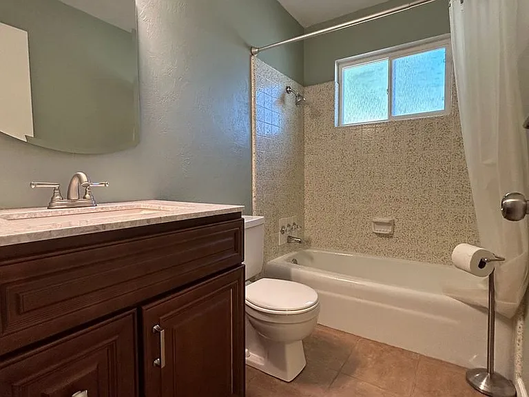 3615 Stauss Ave — Photo 9