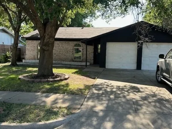 5948 Richard Dr, Watauga, TX 76148