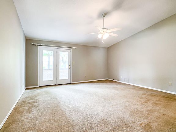 3rd image of 2037 Coral Creek Dr