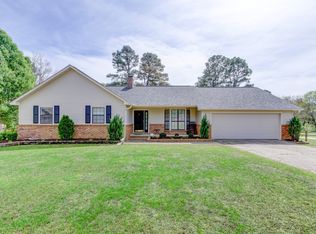 1418 Shady Grove Rd, Hot Springs, AR 71901