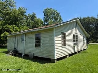 2nd image of 1115 Krebs Ave