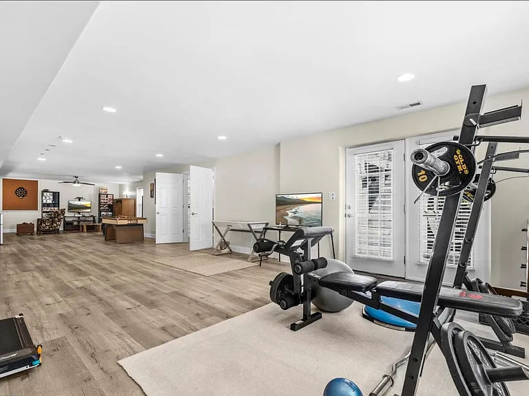1107 Century Oak Dr — Photo 3