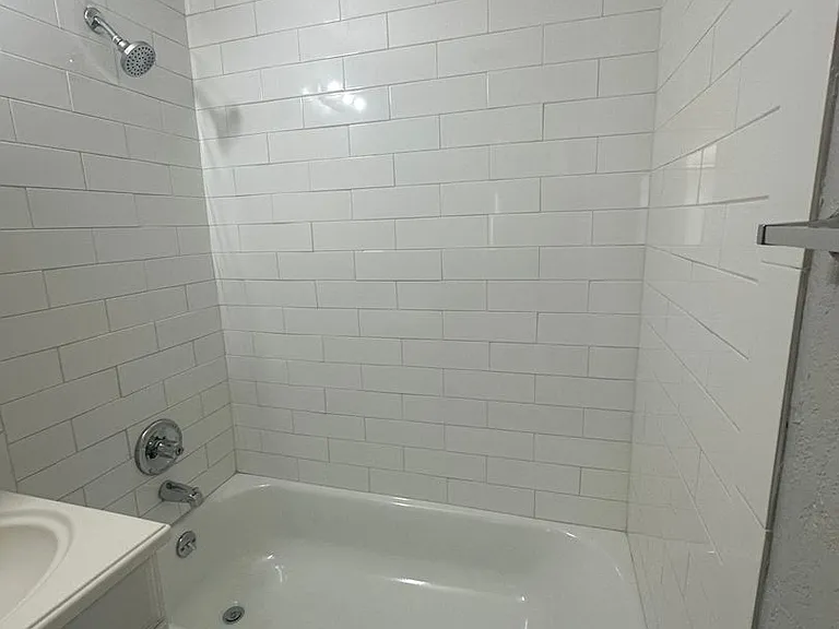 125 E Northrup Dr — Photo 33