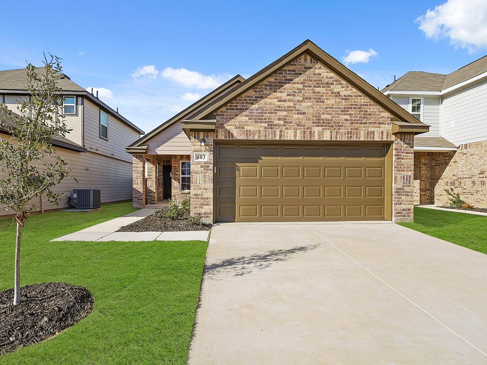 1st image of 403 Sussex Dr