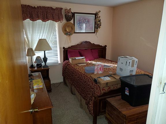 5th image of 816 Cranford St