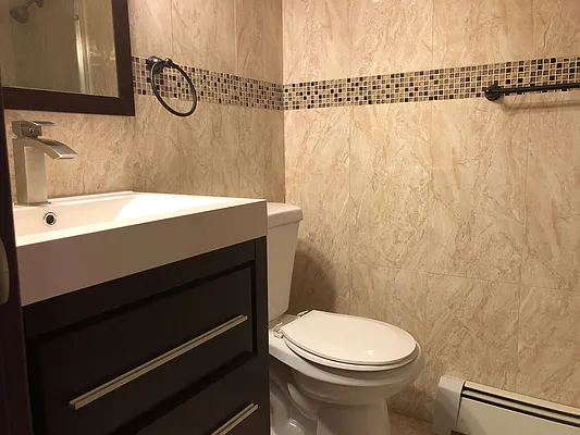 Rented by 18 REALTY | media 9