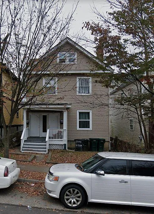 2340 W Clifton Ave