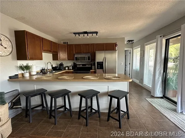 320 Southwood Shores Pl #1B, Lake Ozark, MO 65049