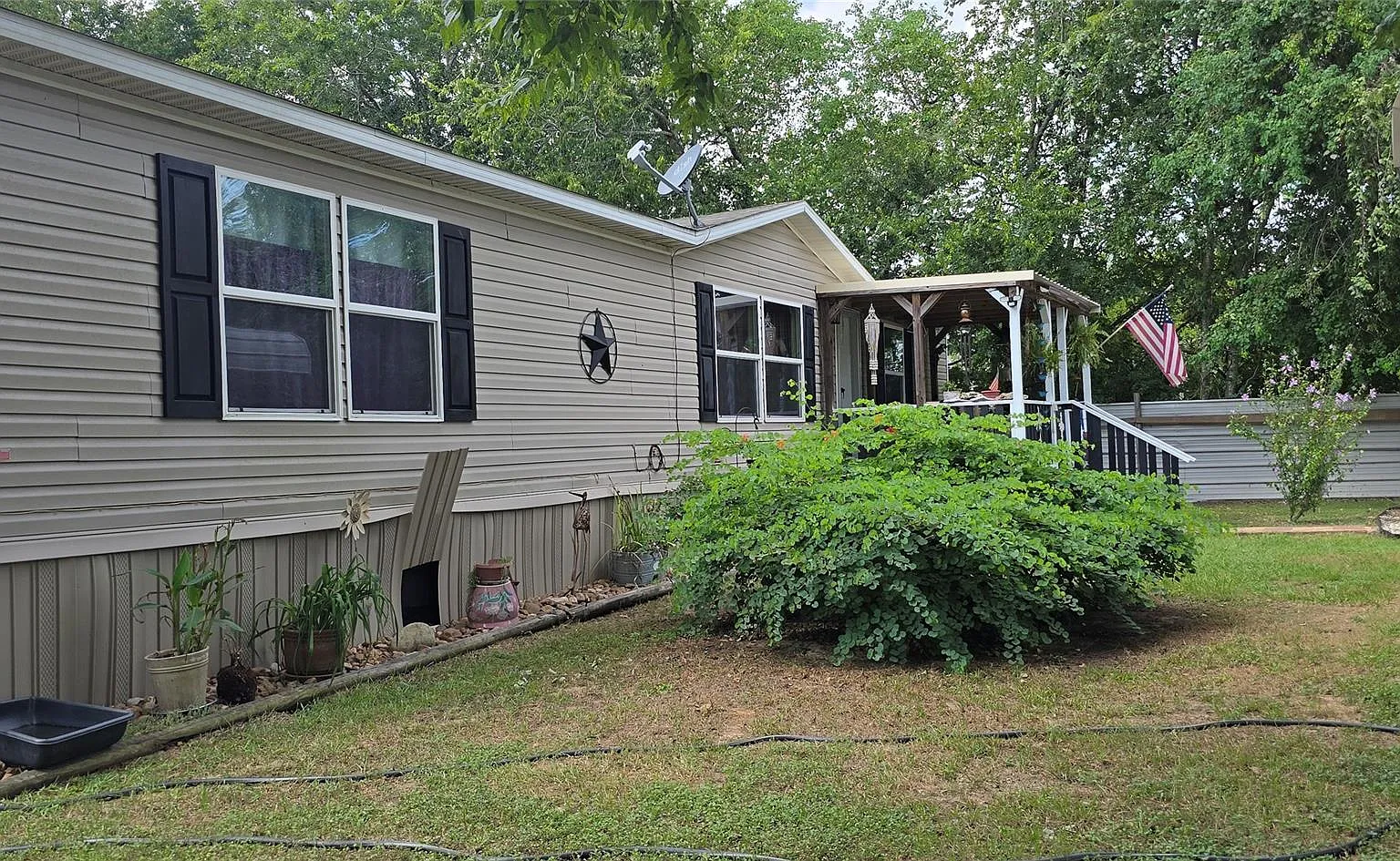 3 bed, 2.0 bath, 1456 sqft, $1,750 — Photo 4