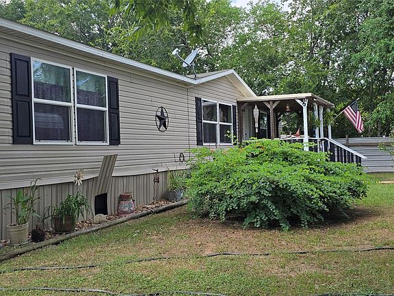 4th image of 29907 Dunlevy St