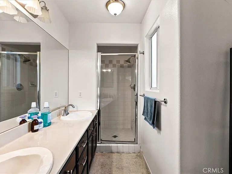 703 Locust St #1 — Photo 19