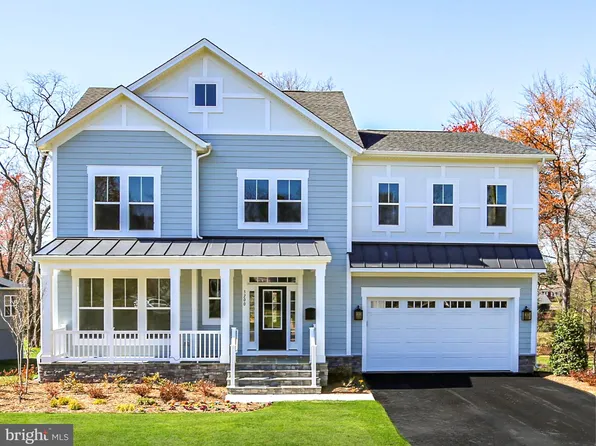 3200 Glenwood Pl, Falls Church, VA 22041