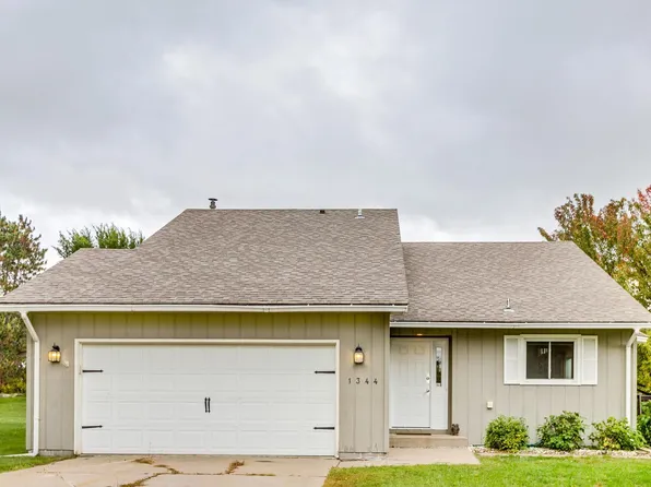 1344 Willow Wood Dr SE, Cambridge, MN 55008