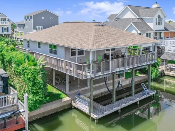 22914 Lunes St, Galveston, TX 77554