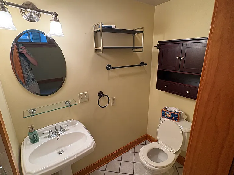 1761 N Franklin Pl — Photo 9