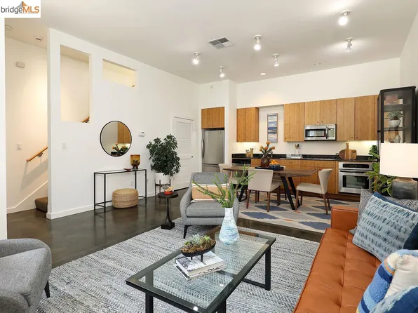 6 Ealing Ln, Oakland, CA 94608