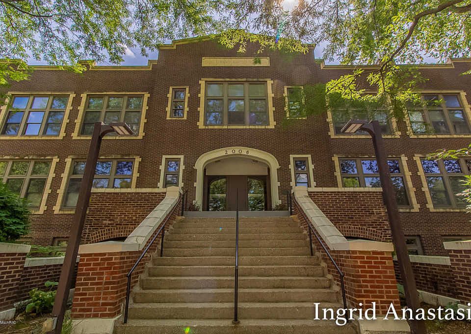 1st image of 2006 Wealthy St SE APT 2