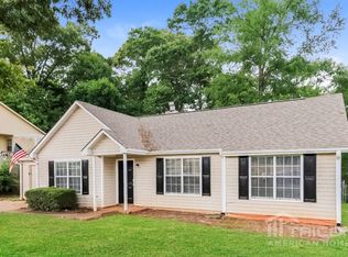 3810 Clarendon Pl, Rex, GA 30273