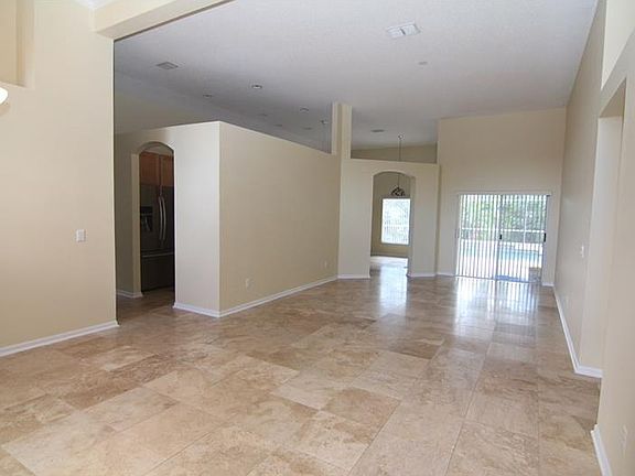 3rd image of 13709 Antler Point Dr
