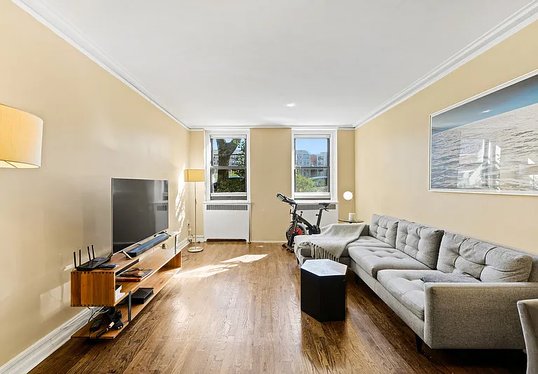 350 Cabrini Blvd #1A — Photo 3