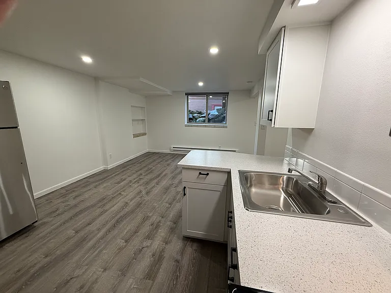 4207 Phinney Ave N #B — Photo 11