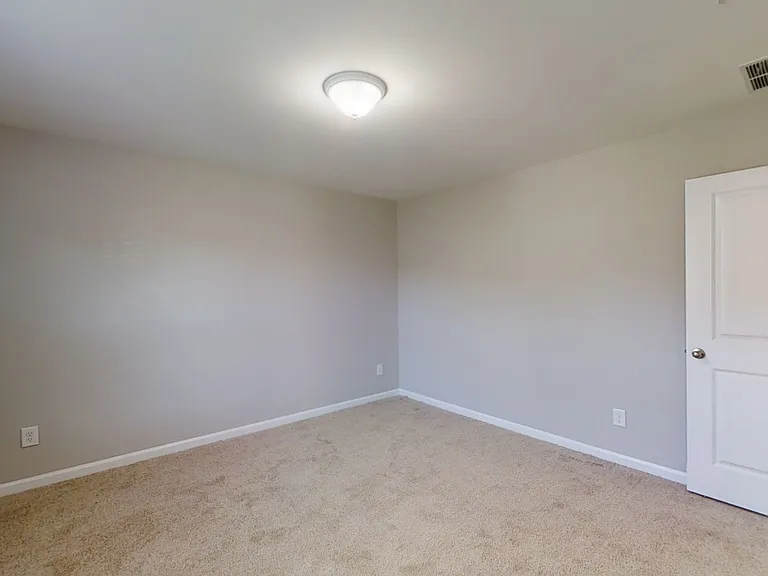 2711 Magnolia Tree Ln — Photo 17