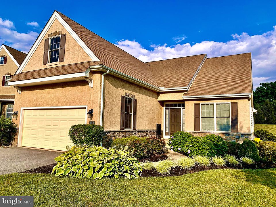 1st image of 130 Crescent Rd #9