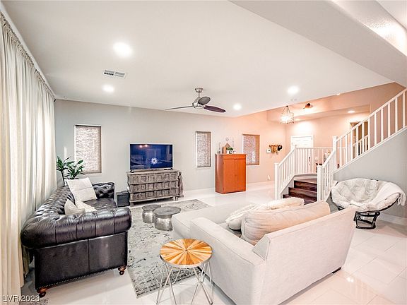 5th image of 7714 Pyrenees Park Dr