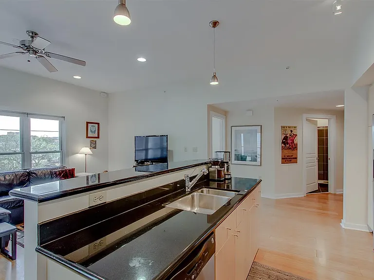 807 18th Ave #309 — Photo 9
