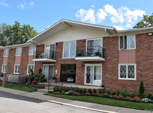 54687 Shelby Rd, Shelby Township, MI 48316