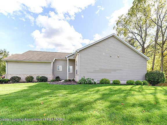 2nd image of 1441 Weatherhill Ct