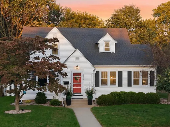 669 Columbia Ave, Holland, MI 49423