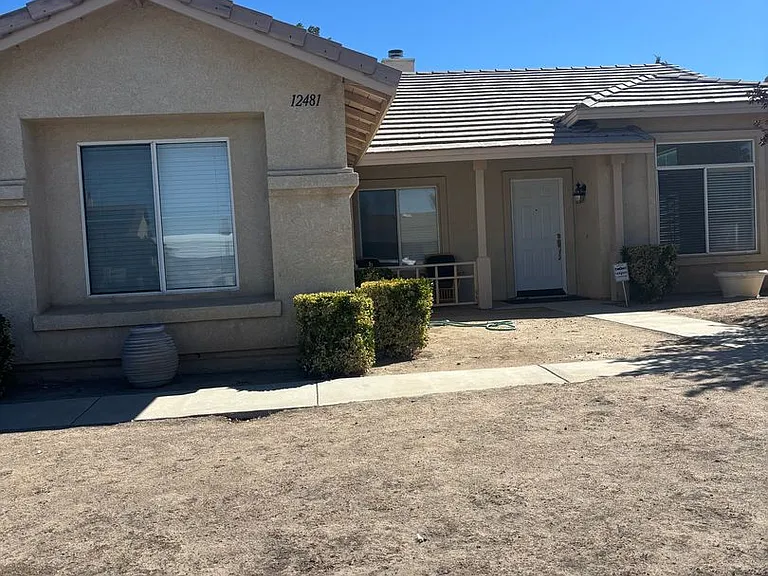 12481 Pacoima Rd — Photo 1