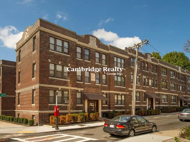 12 Elko St #2T — Photo 14
