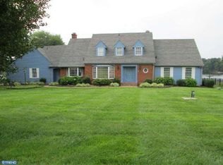 714 N Shore Dr, Milford, DE 19963