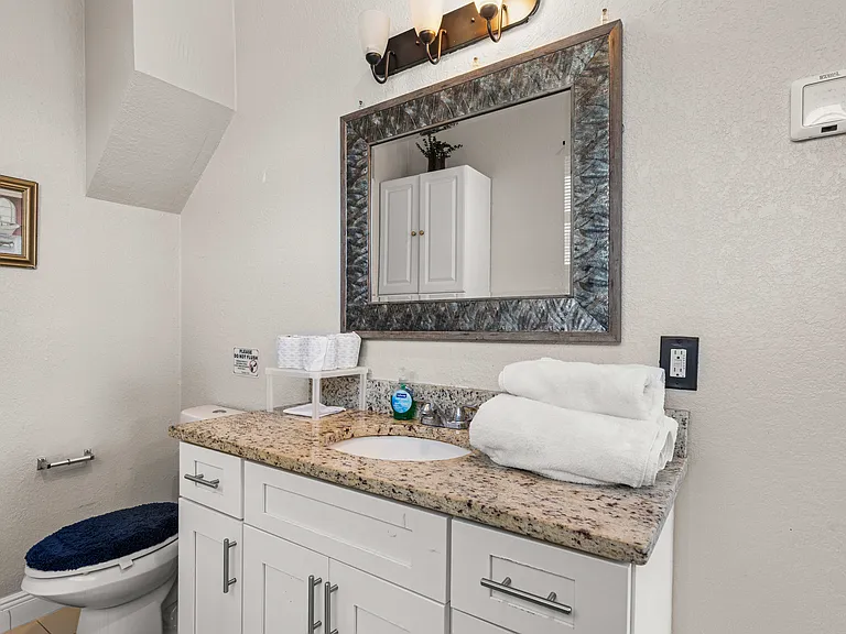 1110 E Lakeshore Blvd #3 — Photo 21