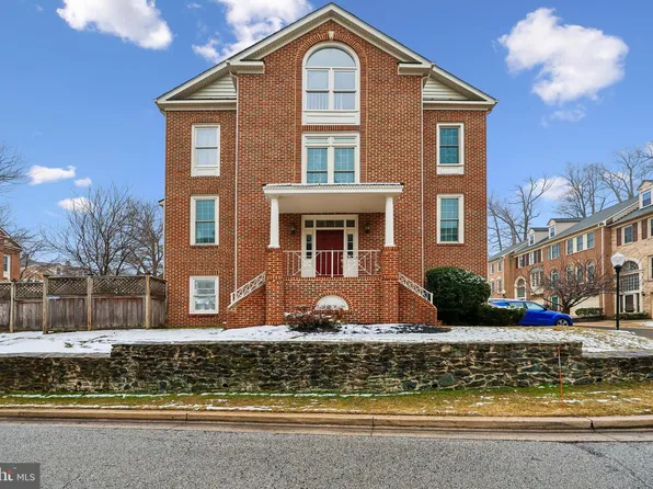 9725 Whitley Park Pl #Townhouse 6, Bethesda, MD 20814
