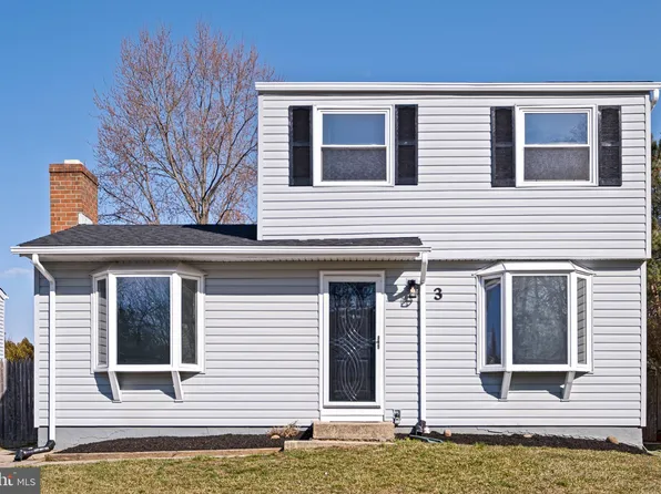 3 Warwick Ln, New Castle, DE 19720