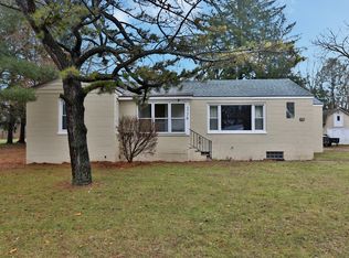 8927 Bunton Rd, Willis, MI 48191