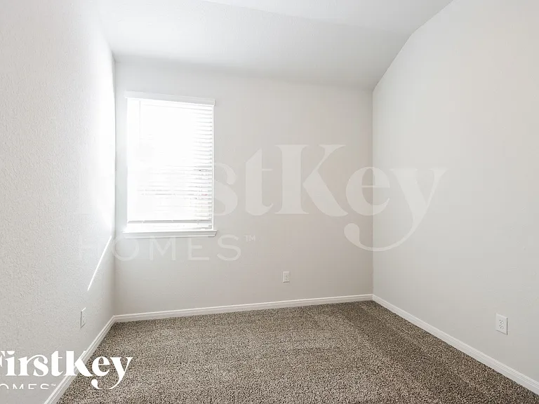 26203 Cooperstown Way — Photo 11