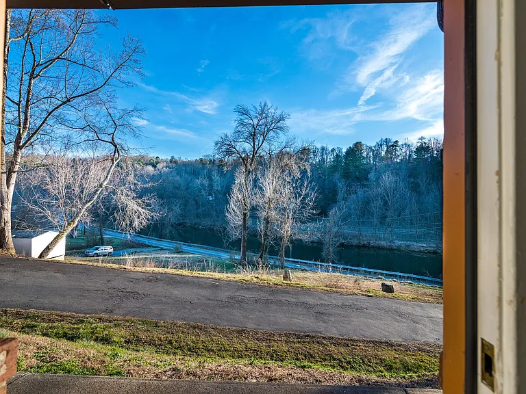 49 Remington Dr — Photo 9