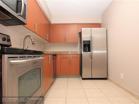 2nd image of 3300 NE 192nd St APT 1405