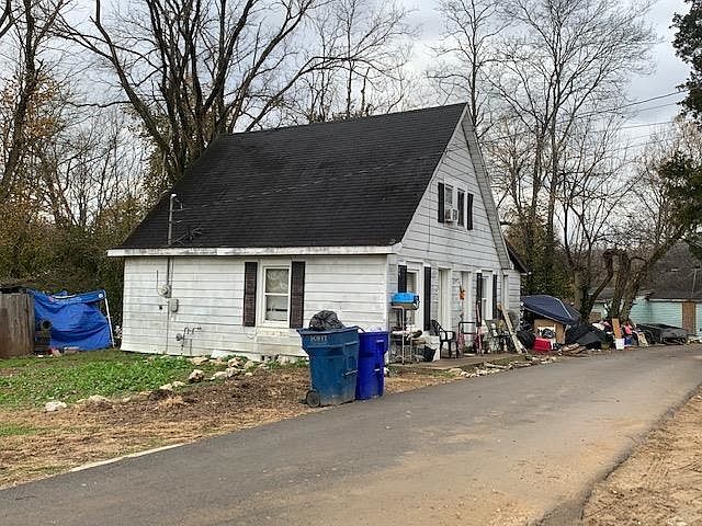 1st image of 112 Lincoln Ct