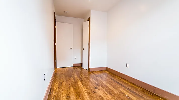 Rented by Nooklyn NYC LLC | media 6