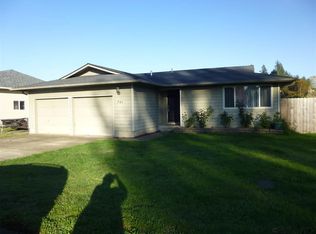 701 Salamander Rd SE, Jefferson, OR 97352