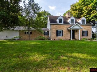 1102 Baker Ave, Mankato, MN 56001