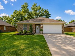 402 Robertson St, Collinsville, TX 76233